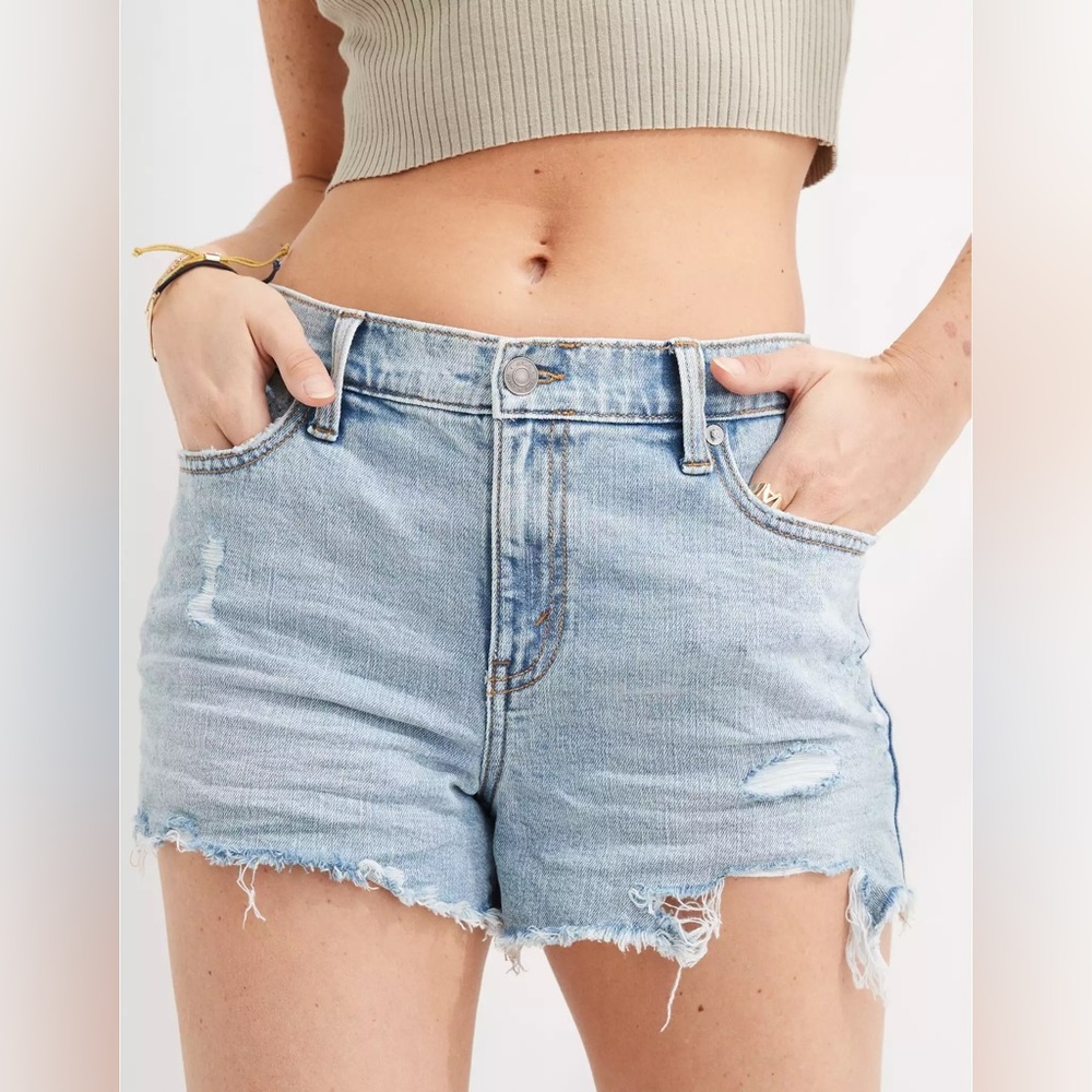 GUC Aerie Distressed Light Blue Daydream Denim Short - Size M